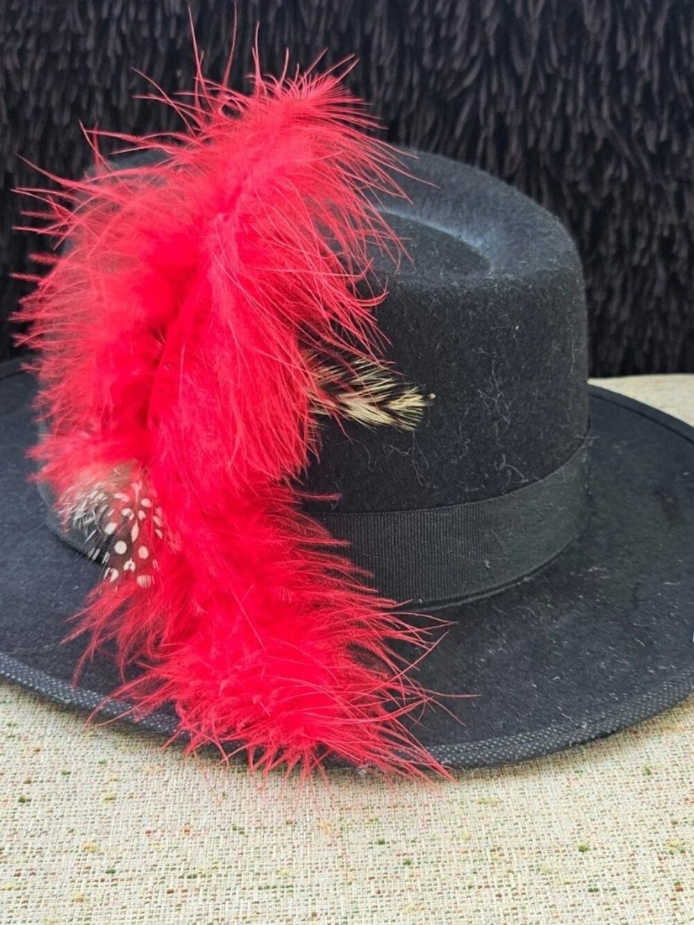 Looking Spooky Women Hat FEDORA Black Fashion Red Fur Halloween Hat One Size - Picture 8 of 11